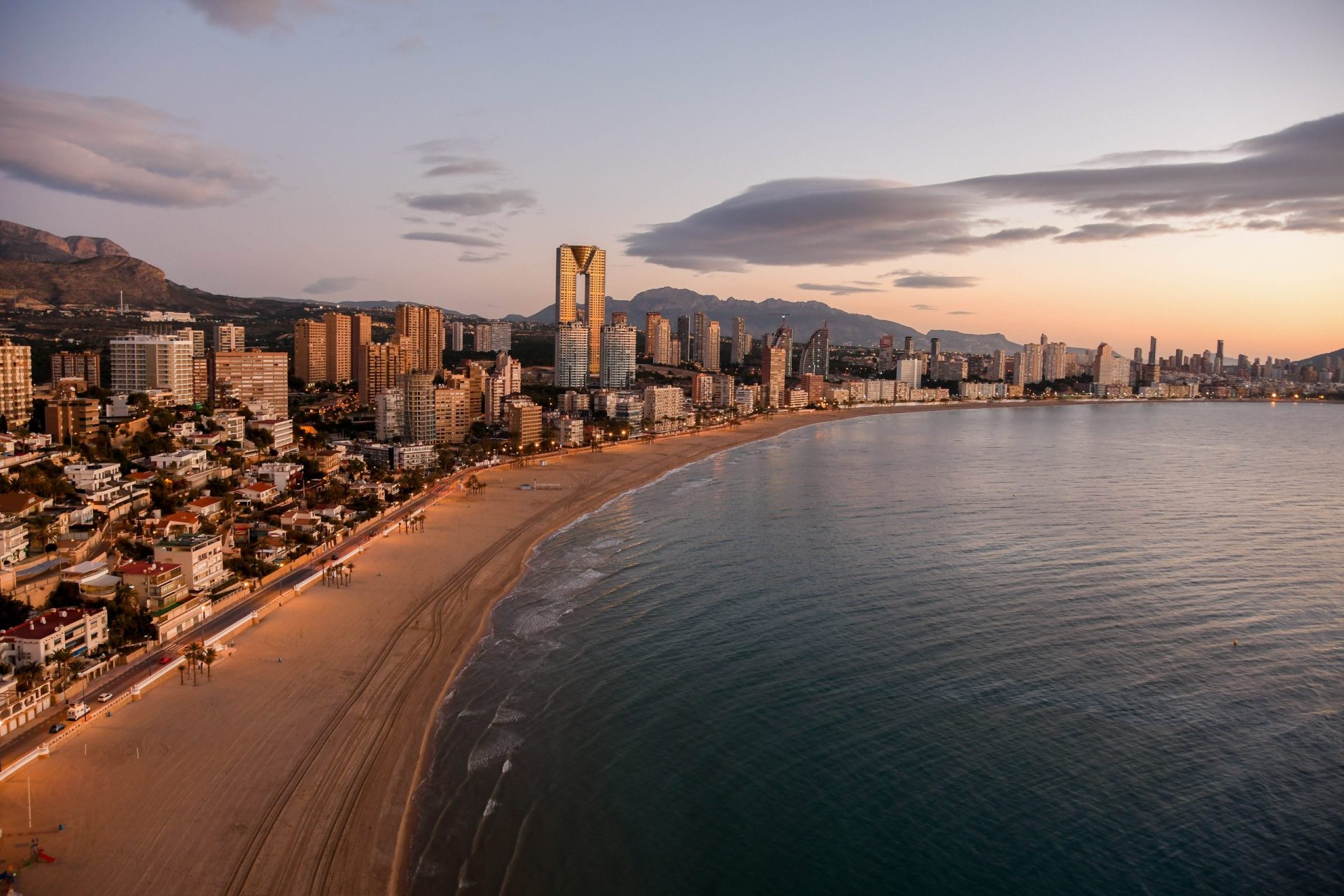 maksim-ivanov-KiWun4rkzk0-unsplash Benidorm