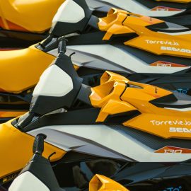 ralph-ravi-kayden-7uVLooeInsU-unsplash Jet ski